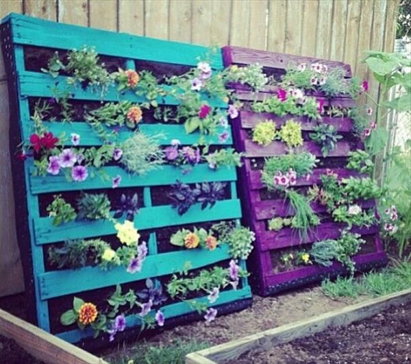 ANYONE CAN MAKE THESE 10 BEAUTIFUL AND USEFUL DIY ACCESSORIES FOR A GARDEN OUTDOORS 6