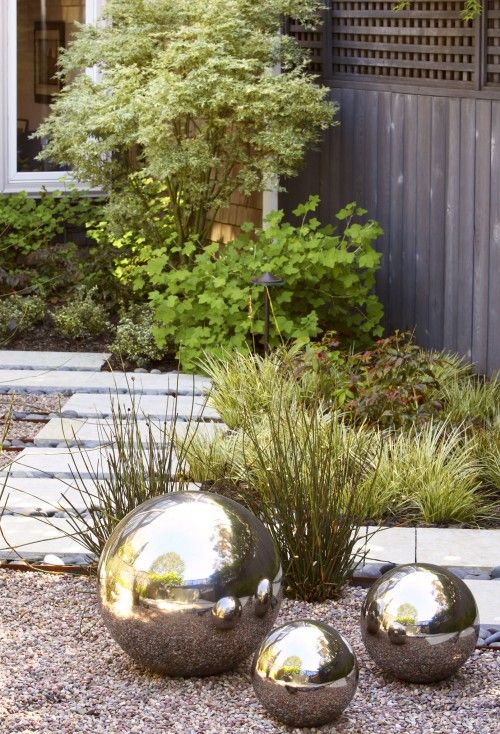 9 Ideas To Steal From Suburban Gardens