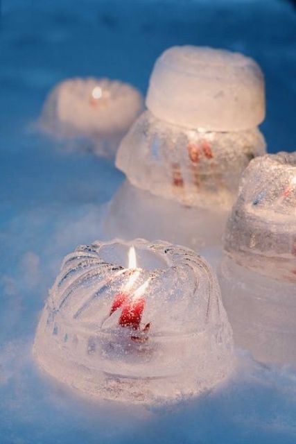 Pretty Ice Decorations For Your Outdoor Spaces