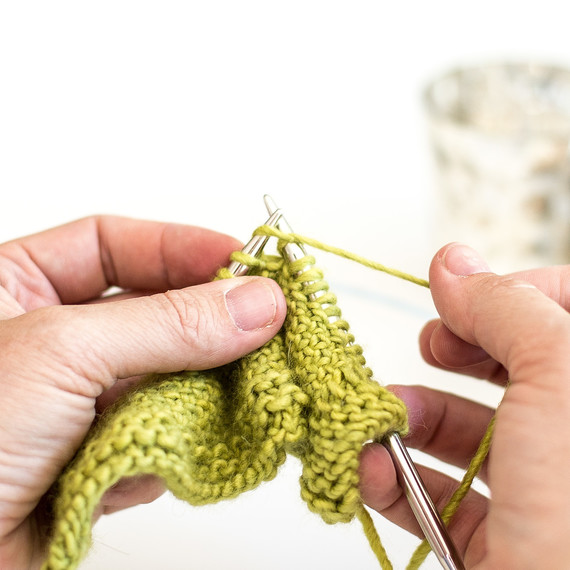 6-knit-linen-stitch-0815-8.jpg (skyword:188193)