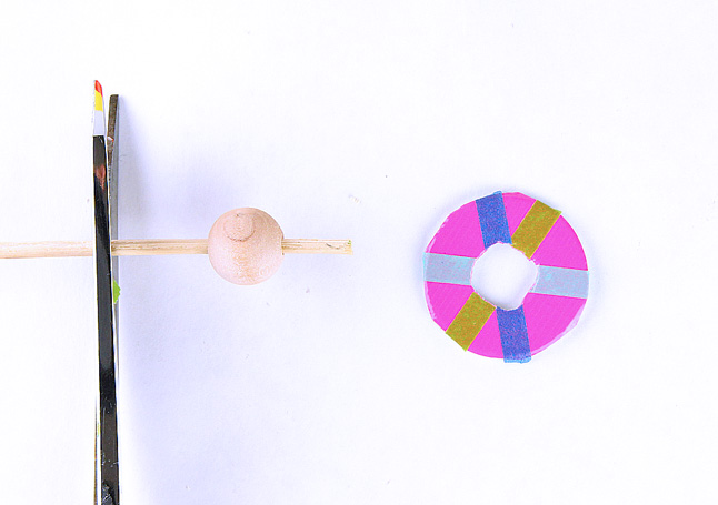 This “spin-finite” DIY toy top is made from two easy to find materials that when combined, spin for a very, very long time!