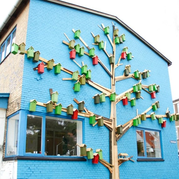Artist Thomas Dambo has built over 3,500 birdhouses from recycled materials and scrapwood.
