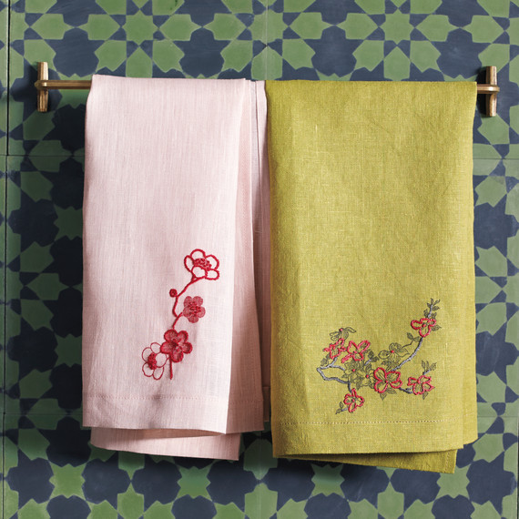 embroidery-towels-010-d111671.jpg