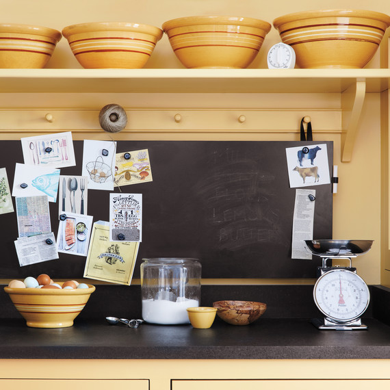 kitchen-magnetic-chalkboard-opener-004-d111004.jpg